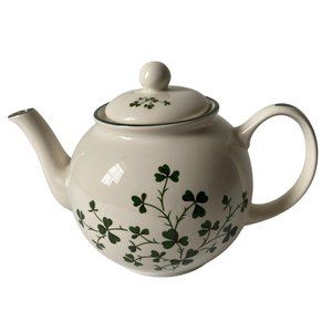 Carrigdhoun Irish china teapot shamrocks Cork Ireland 6"